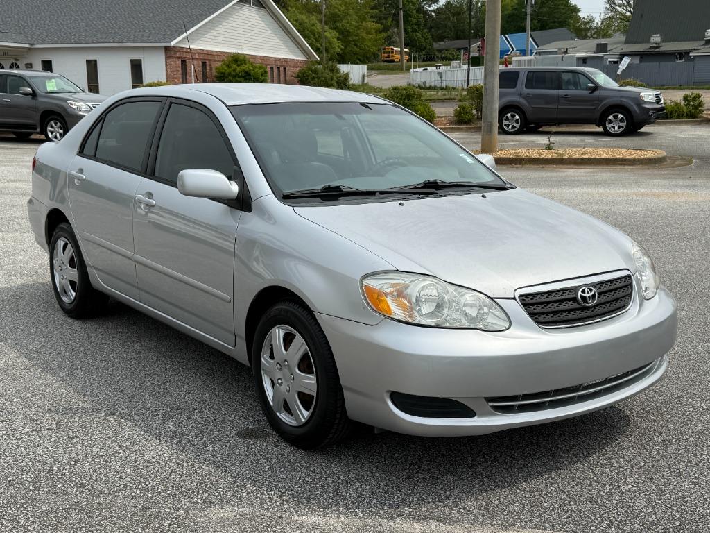 2005 Toyota Corolla CE photo