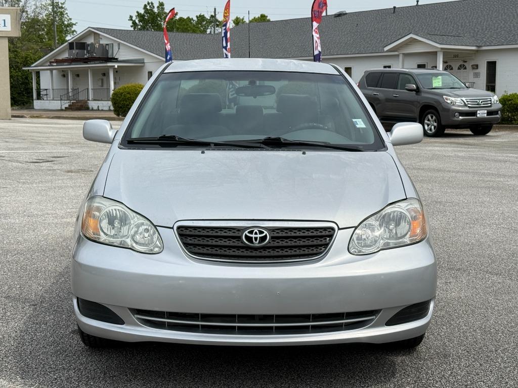 2005 Toyota Corolla CE photo