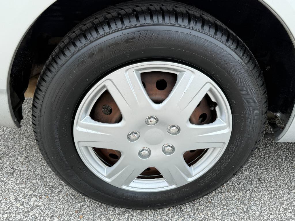 2005 Toyota Corolla CE photo