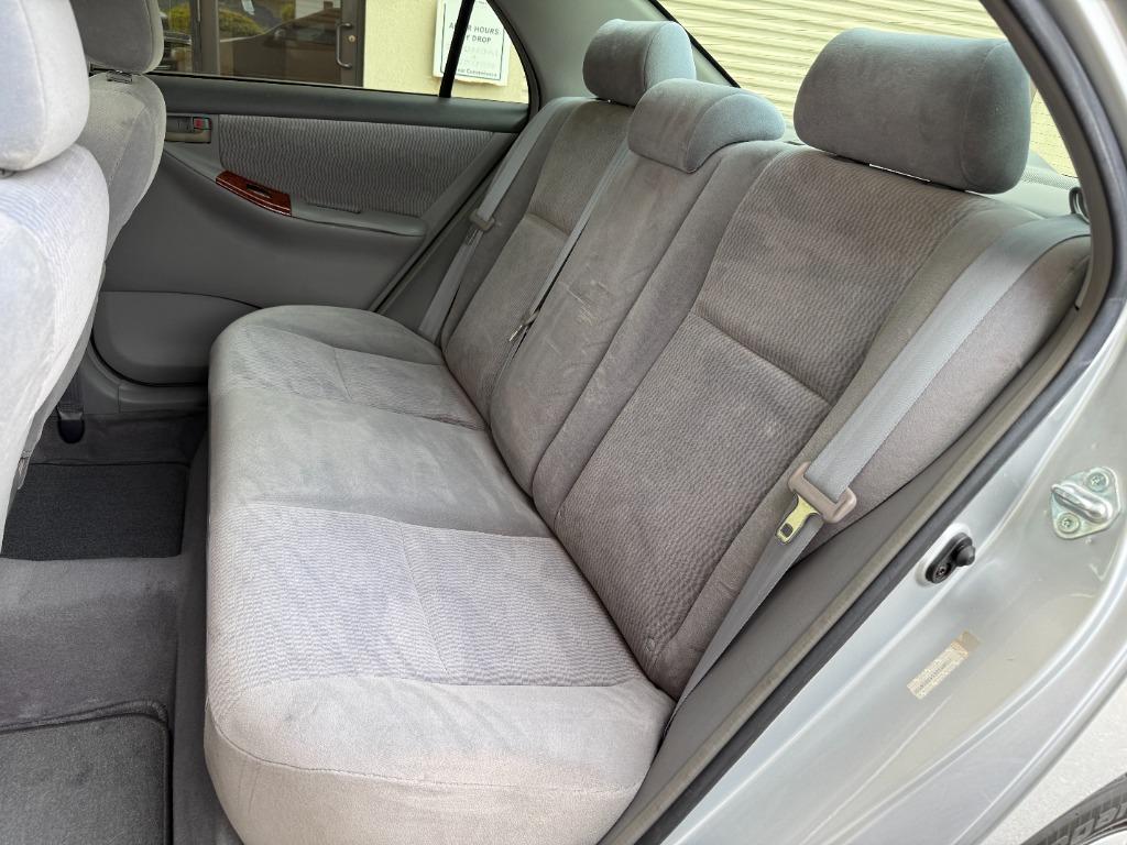 2005 Toyota Corolla CE photo