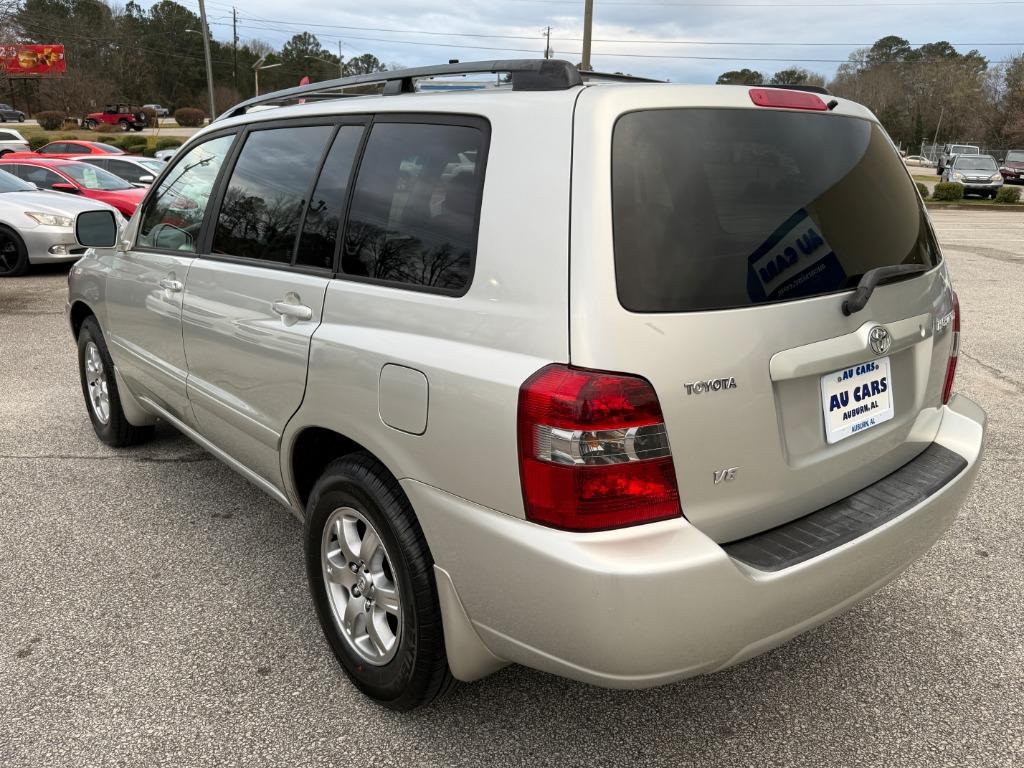 2006 Toyota Highlander - $10,995