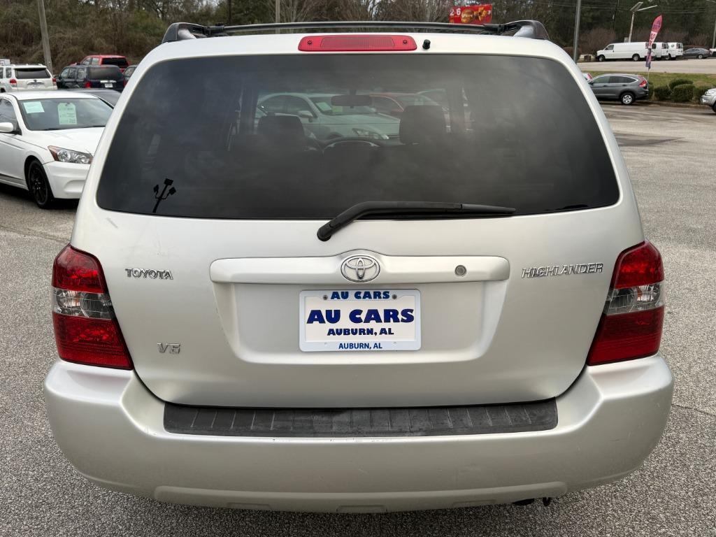 2006 Toyota Highlander - $10,995