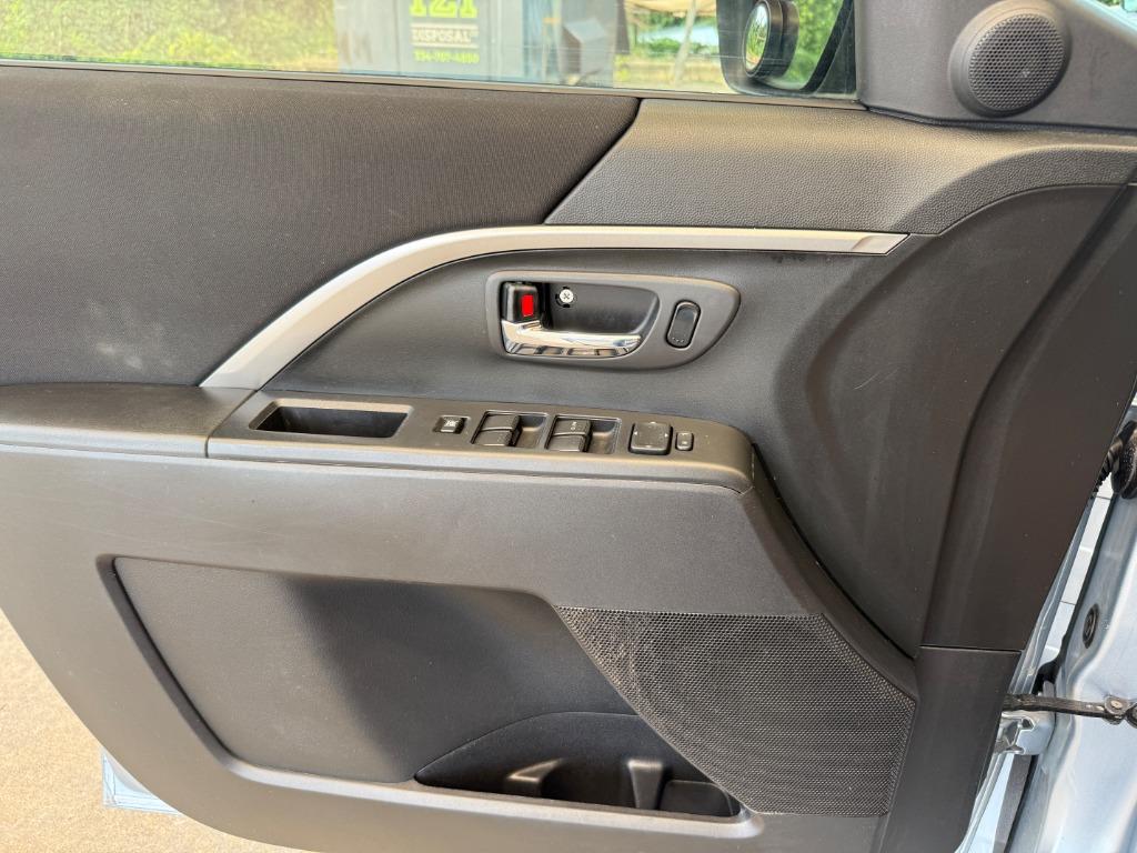 2012 MAZDA MAZDA5 - $8,995