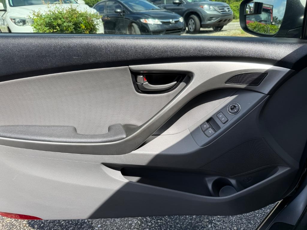2013 Hyundai Elantra - $9,995
