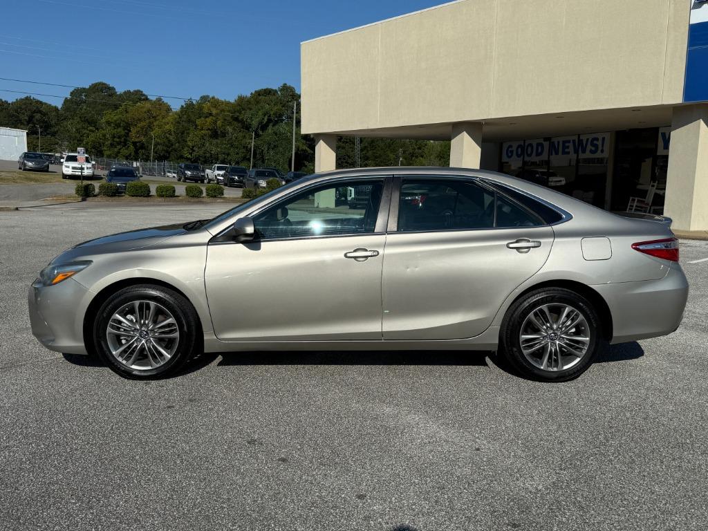 2017 Toyota Camry - $13,995