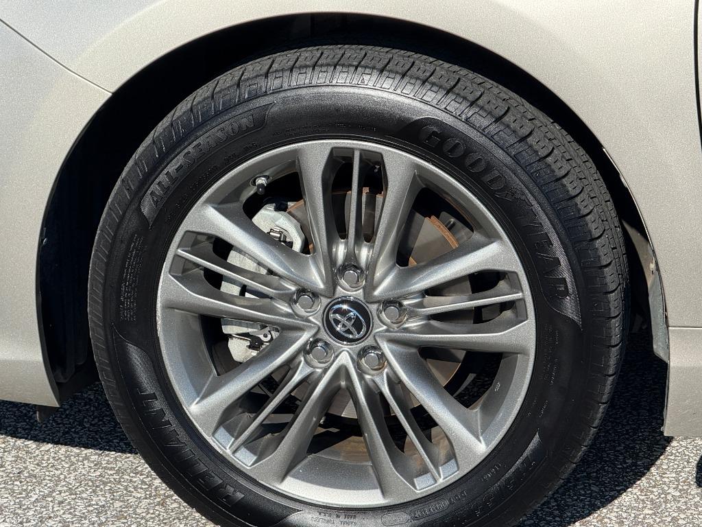 2017 Toyota Camry - $13,995