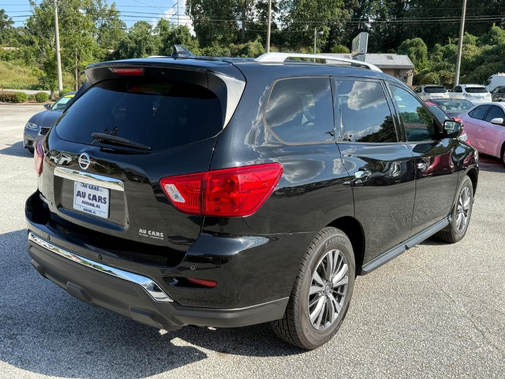 2019 Nissan Pathfinder - $13,995