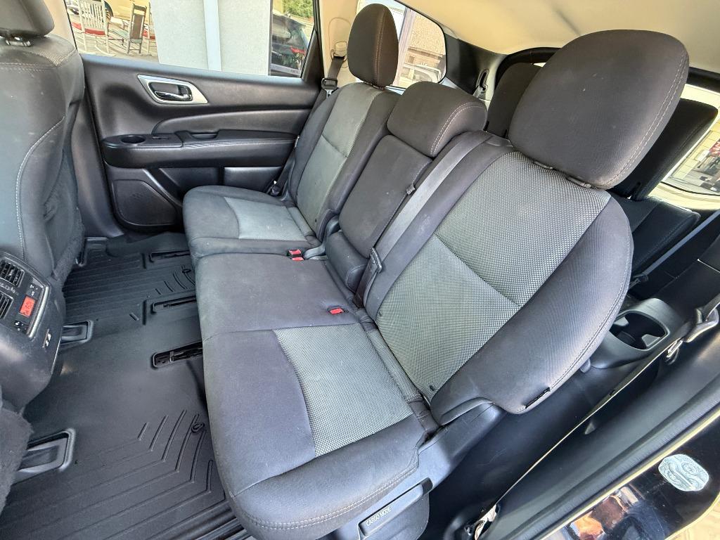 2019 Nissan Pathfinder - $13,995