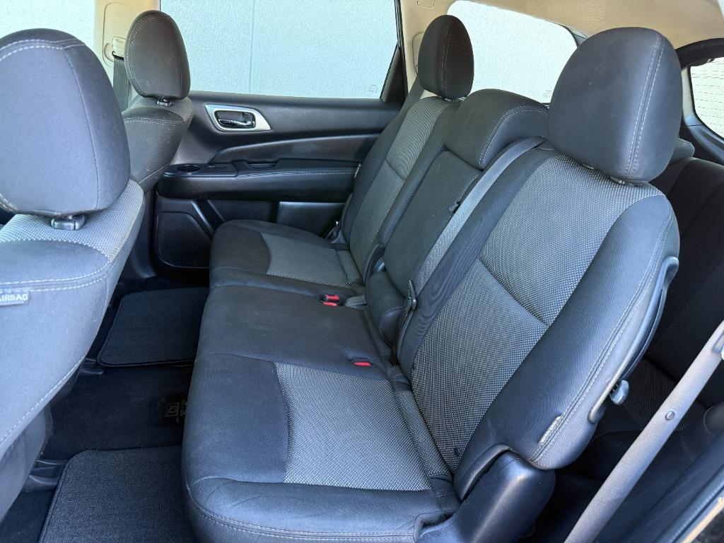 2019 Nissan Pathfinder - $14,995