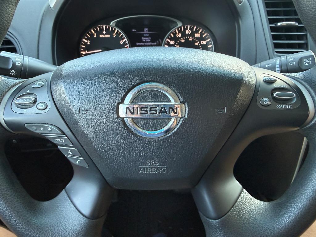 2019 Nissan Pathfinder - $13,995