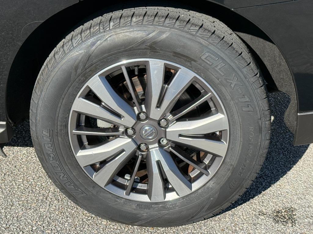 2019 Nissan Pathfinder - $14,995