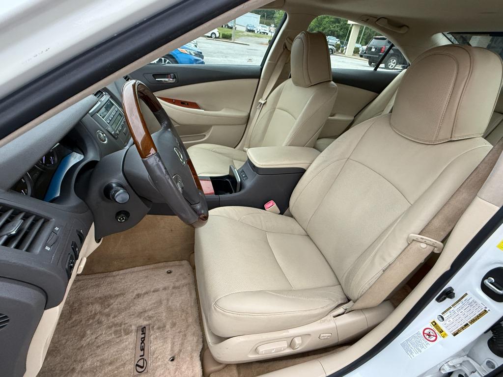 2011 Lexus ES - $10,995