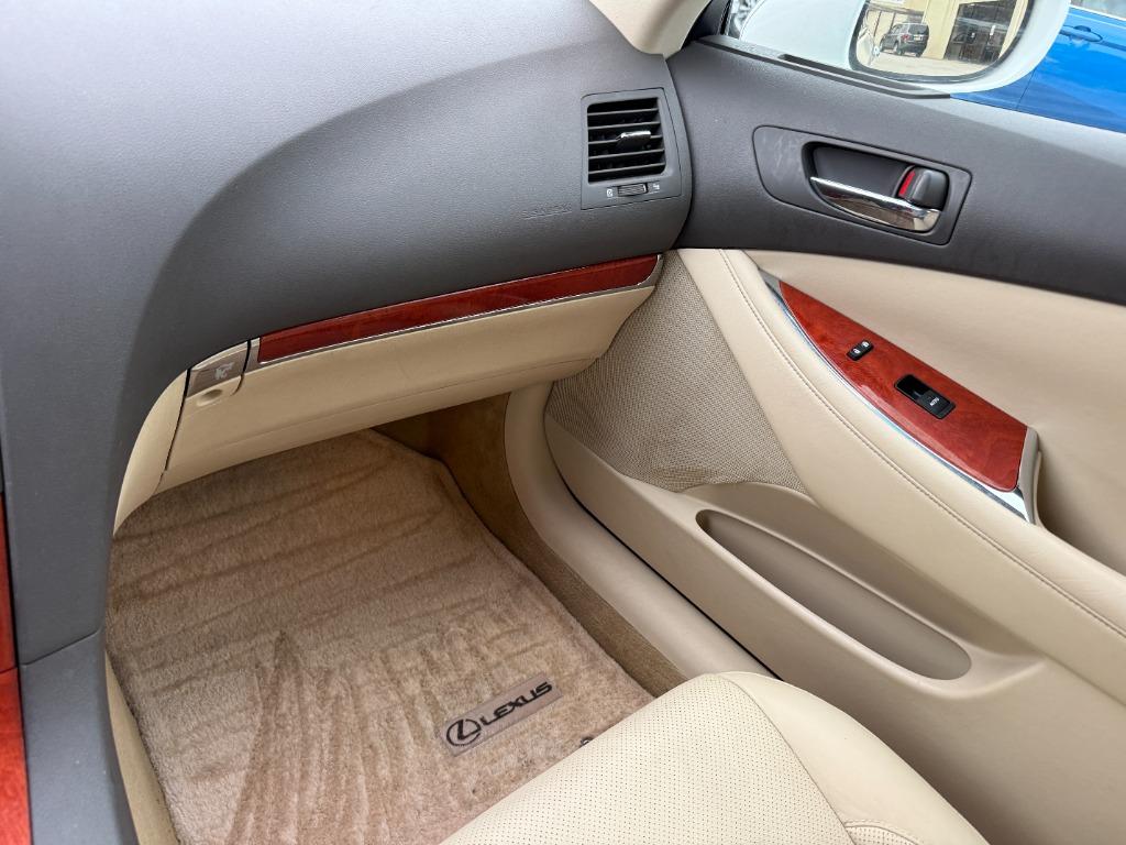2011 Lexus ES - $10,995