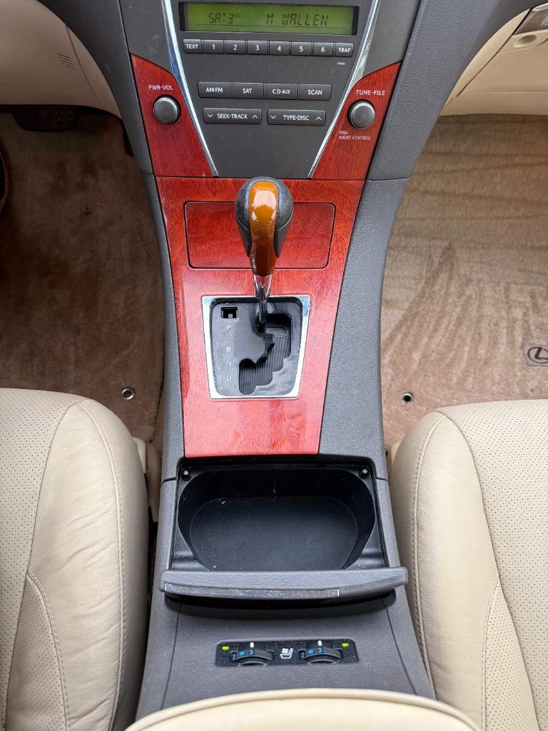 2011 Lexus ES - $10,995