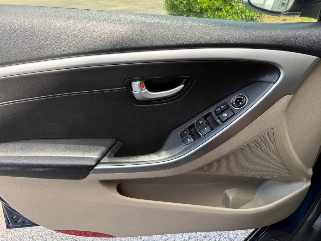 2013 Hyundai Elantra - $9,995