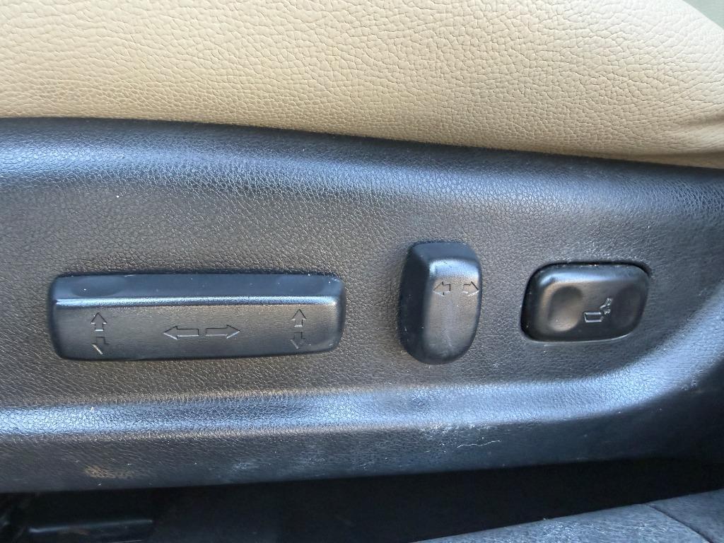 2013 Honda Crosstour - $11,995