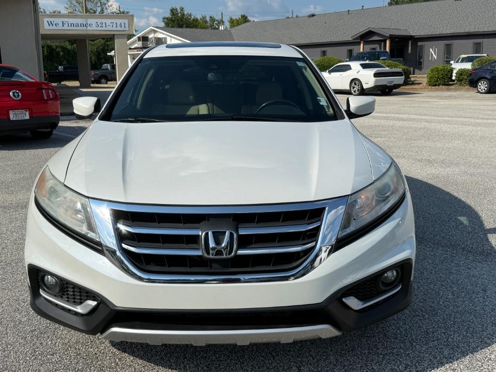 2013 Honda Crosstour - $11,995