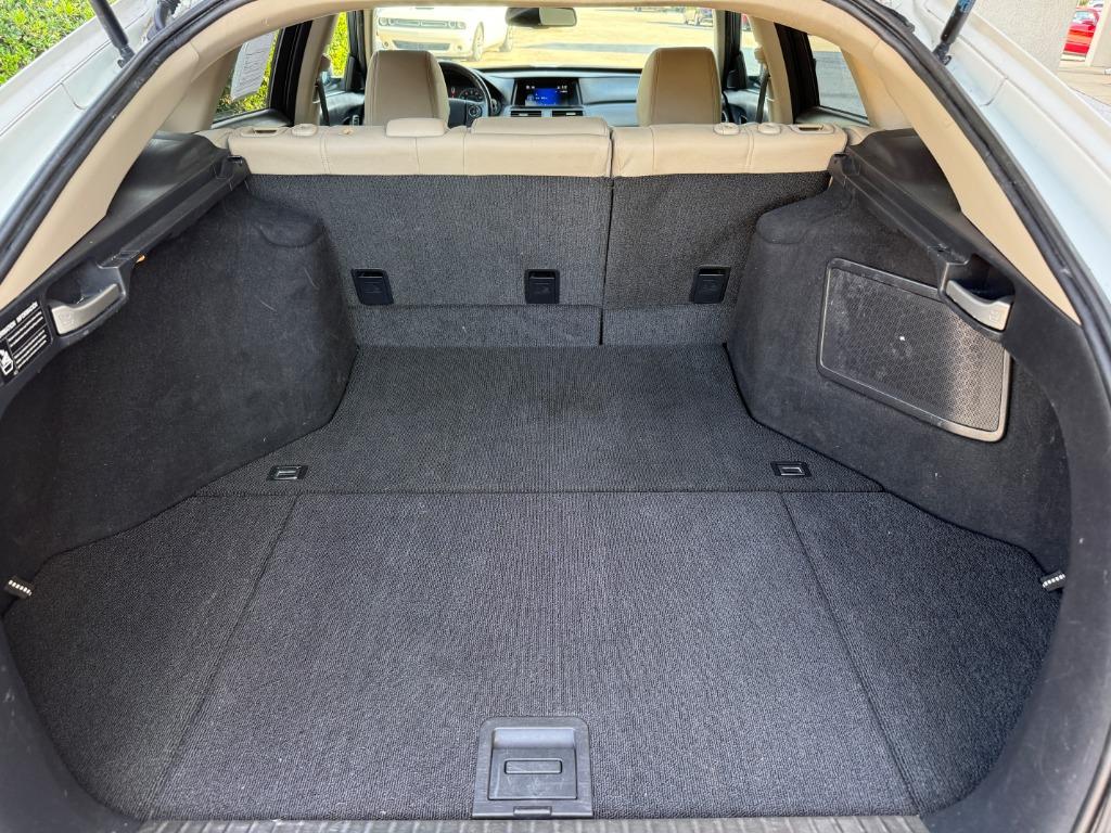 2013 Honda Crosstour - $11,995