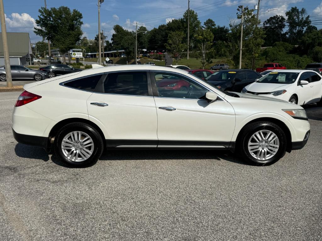 2013 Honda Crosstour - $11,995