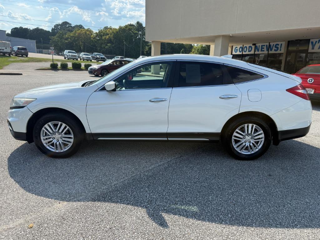 2013 Honda Crosstour - $11,995