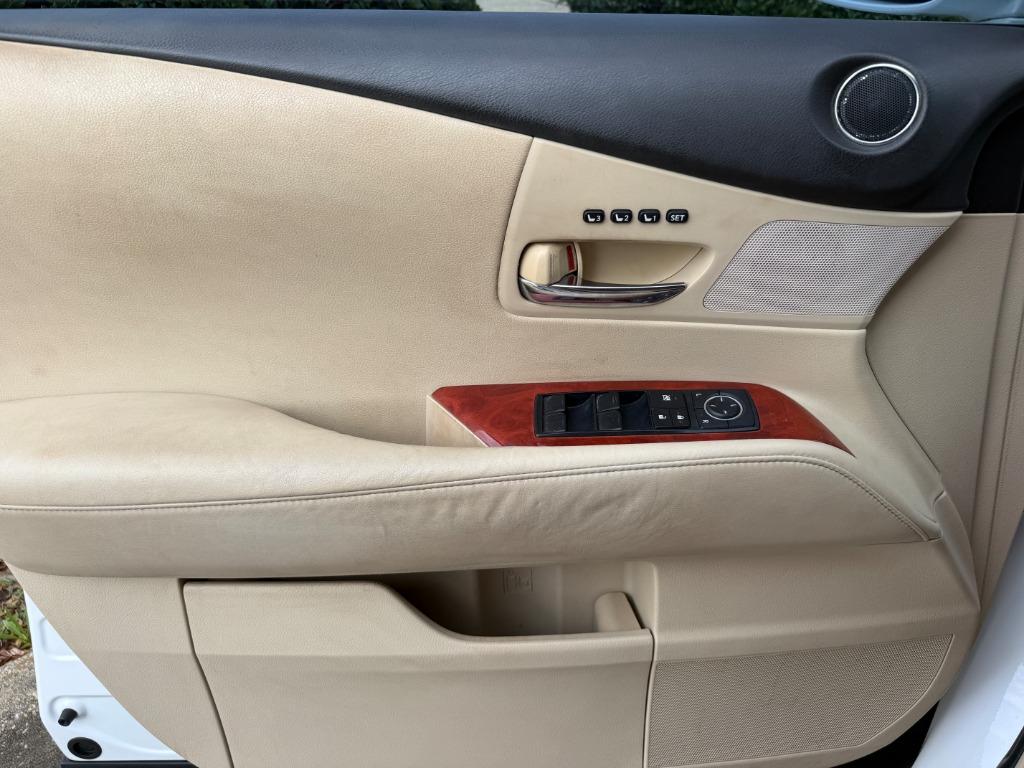 2011 Lexus RX - $12,995
