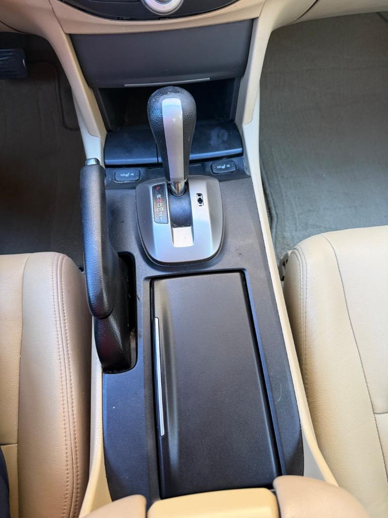 2009 Honda Accord - $9,995