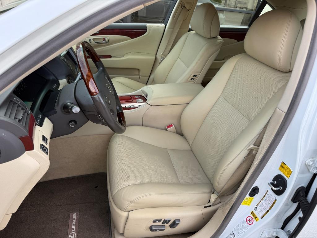 2012 Lexus LS - $11,995