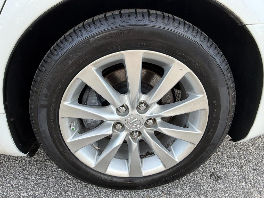 2012 Lexus LS - $11,995