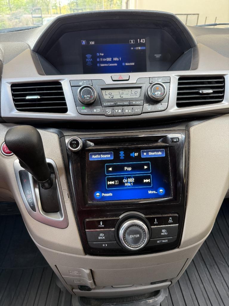 2017 Honda Odyssey - $13,995