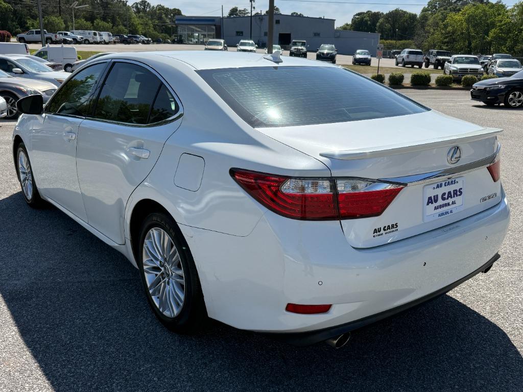2014 Lexus ES - $13,995