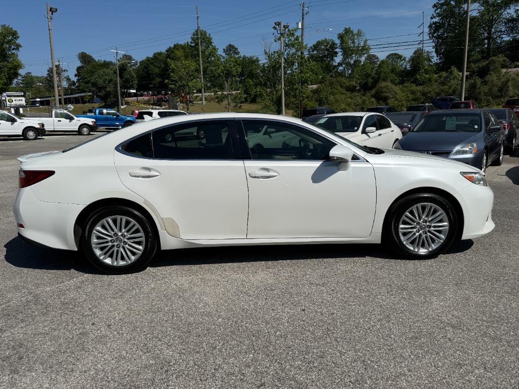 2014 Lexus ES - $13,995
