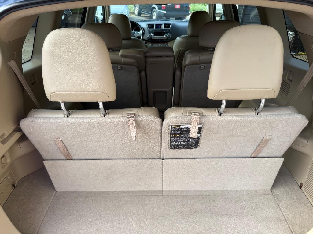 2012 Toyota Highlander - $13,995