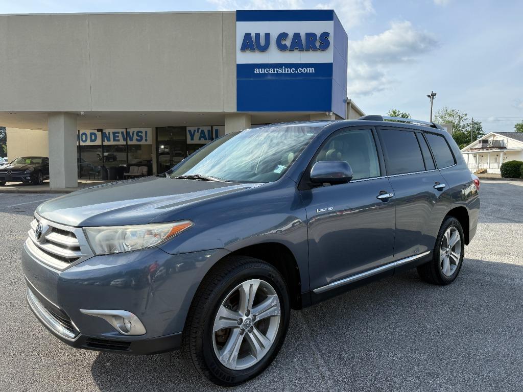 2012 Toyota Highlander - $13,995