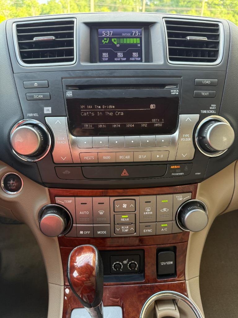 2012 Toyota Highlander - $13,995