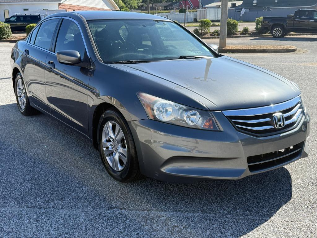 2012 Honda Accord - $11,995