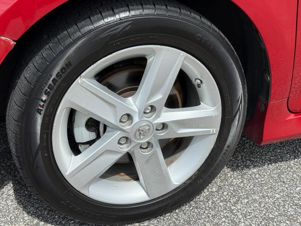 2013 Toyota Camry - $12,995