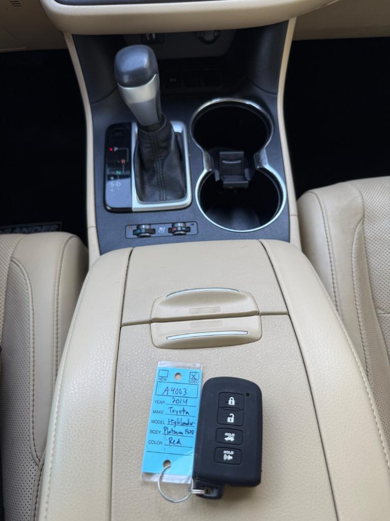 2014 Toyota Highlander - $16,995