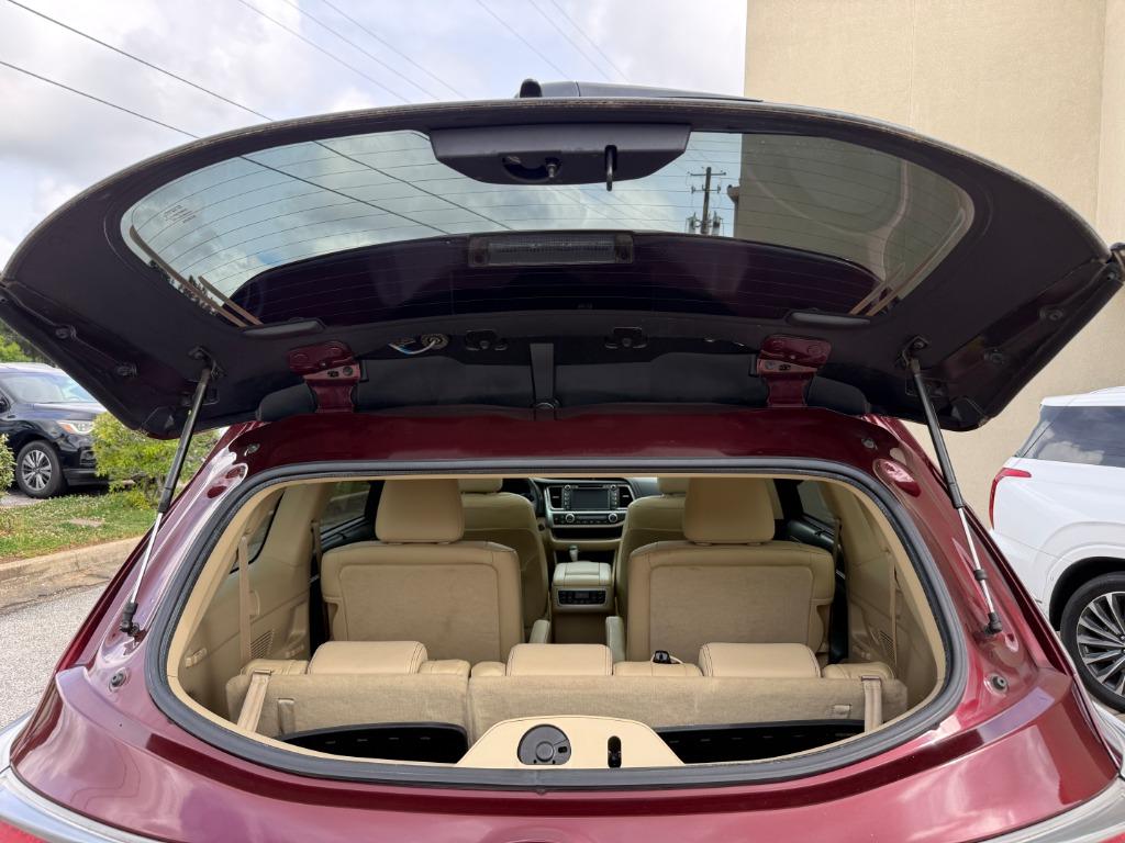 2014 Toyota Highlander - $16,995