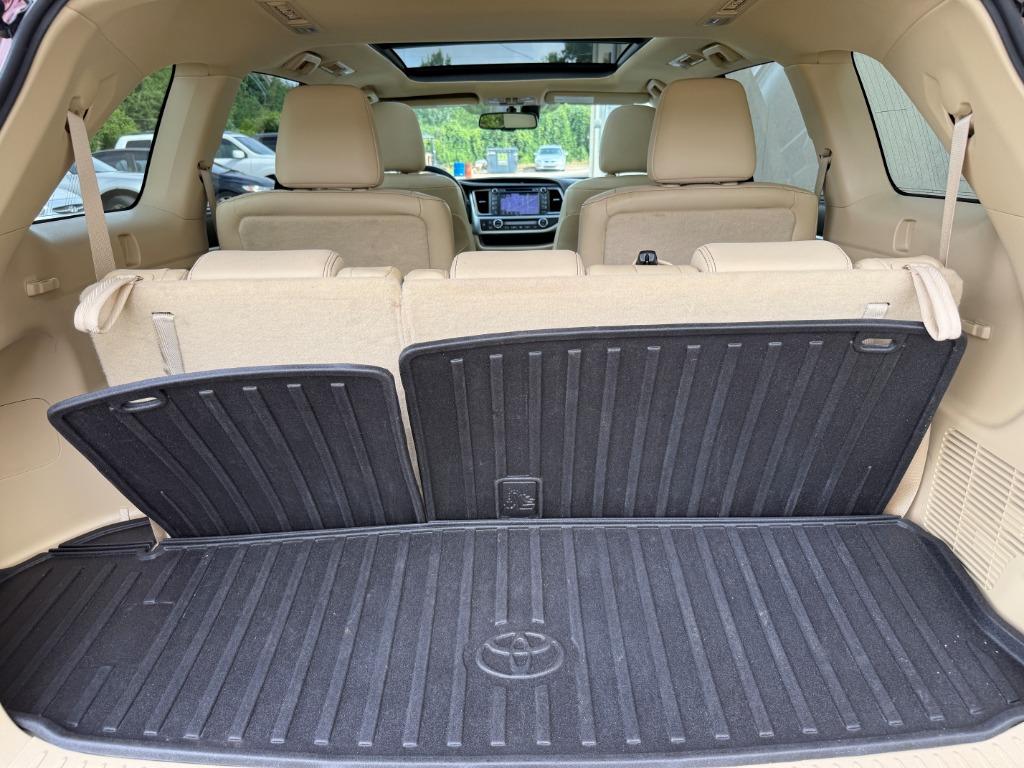 2014 Toyota Highlander - $16,995