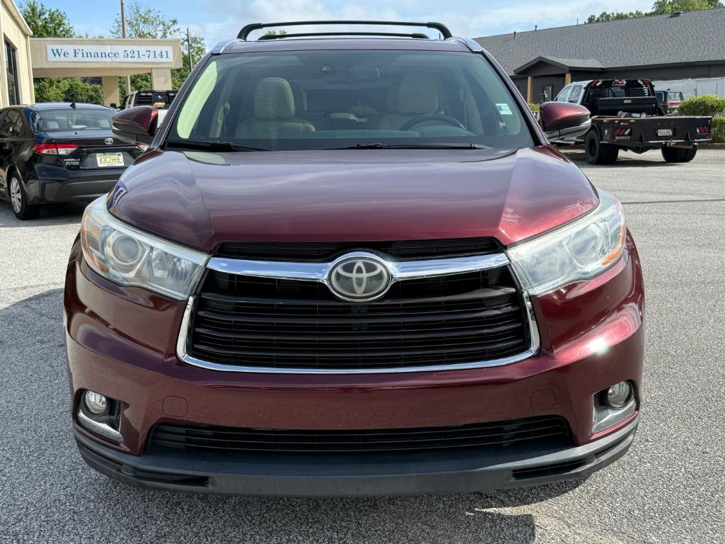 2014 Toyota Highlander - $16,995