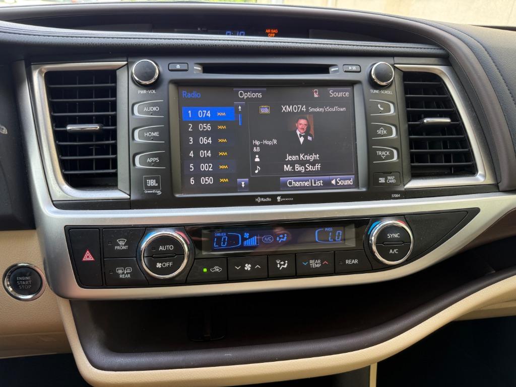 2014 Toyota Highlander - $16,995