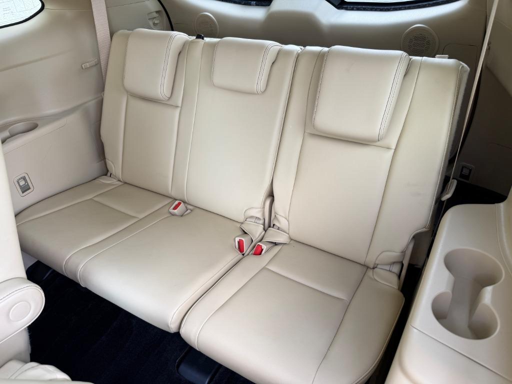 2014 Toyota Highlander - $16,995