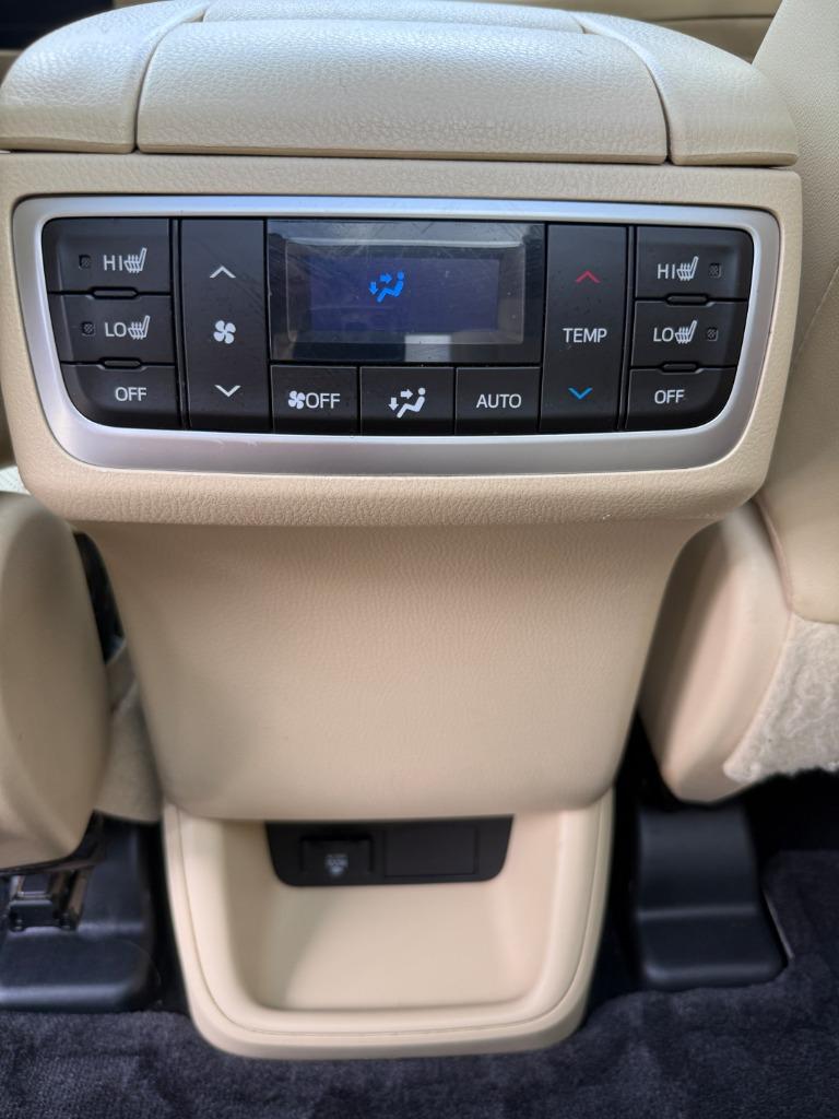 2014 Toyota Highlander - $16,995