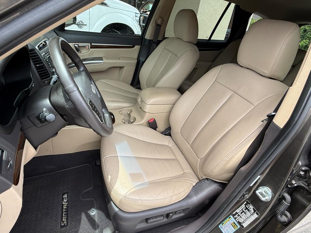 2012 Hyundai Santa Fe - $12,995