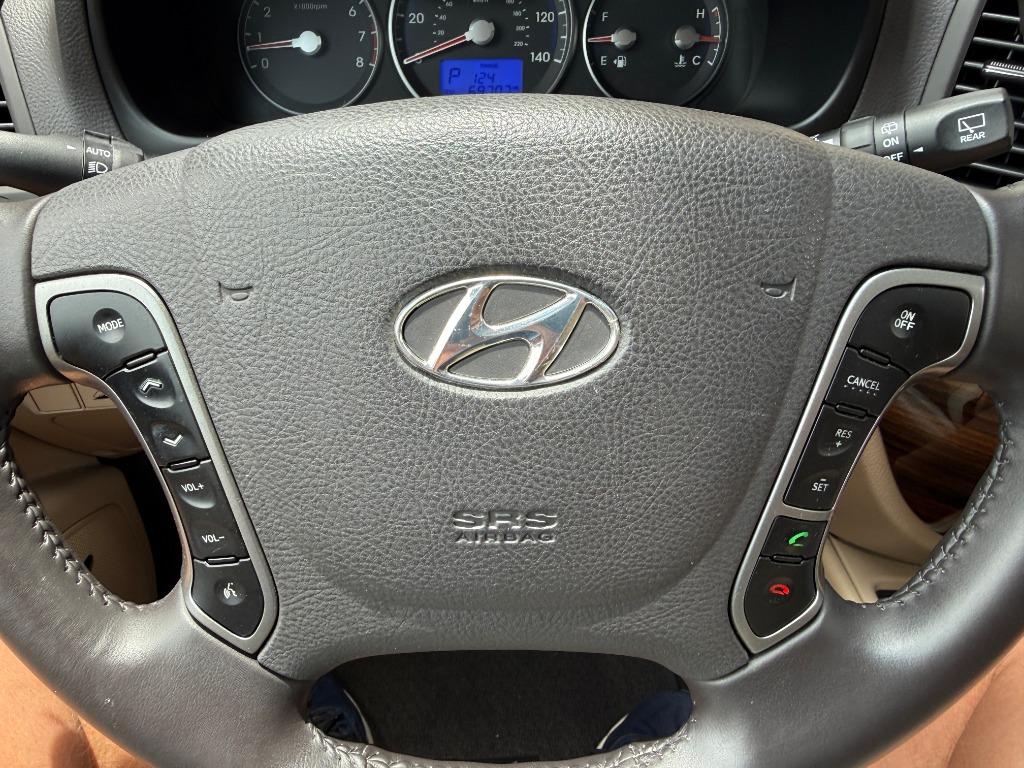 2012 Hyundai Santa Fe - $12,995