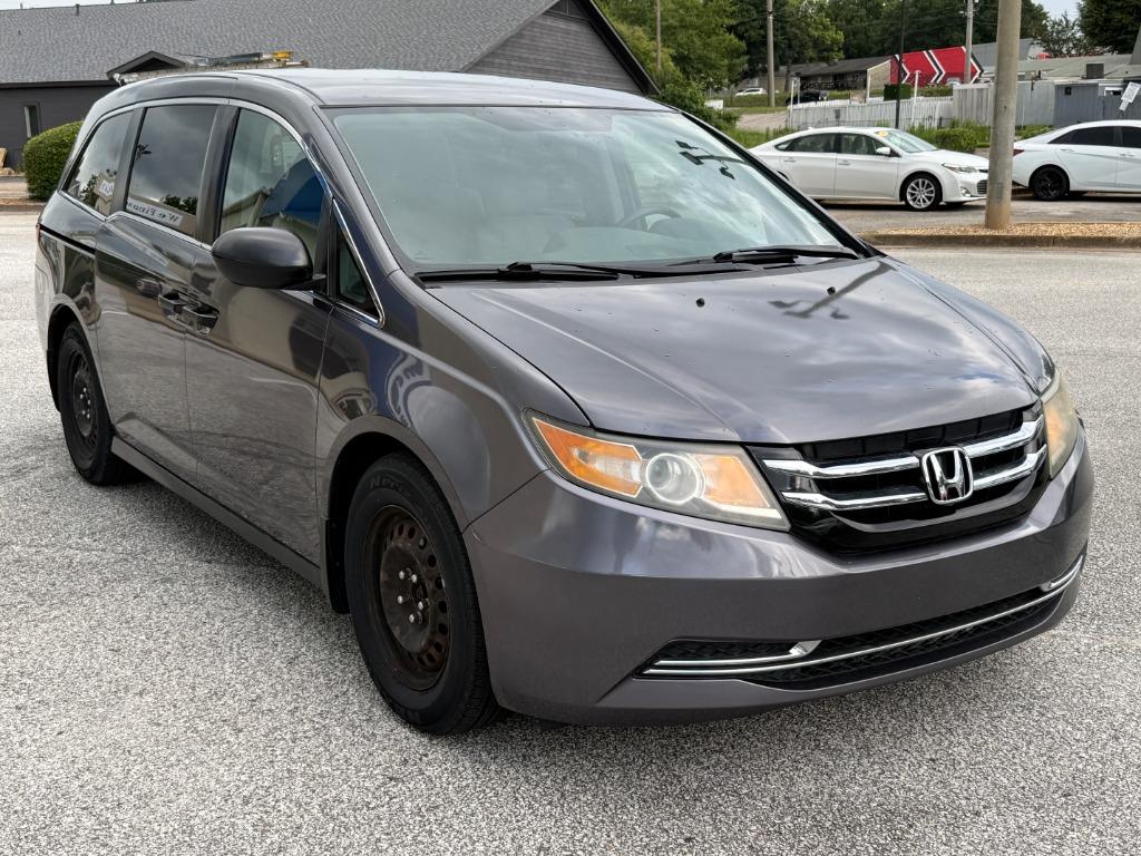 2016 Honda Odyssey - $13,995