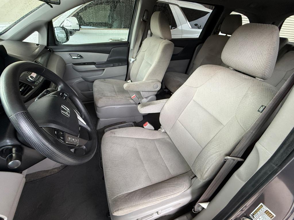 2016 Honda Odyssey - $13,995