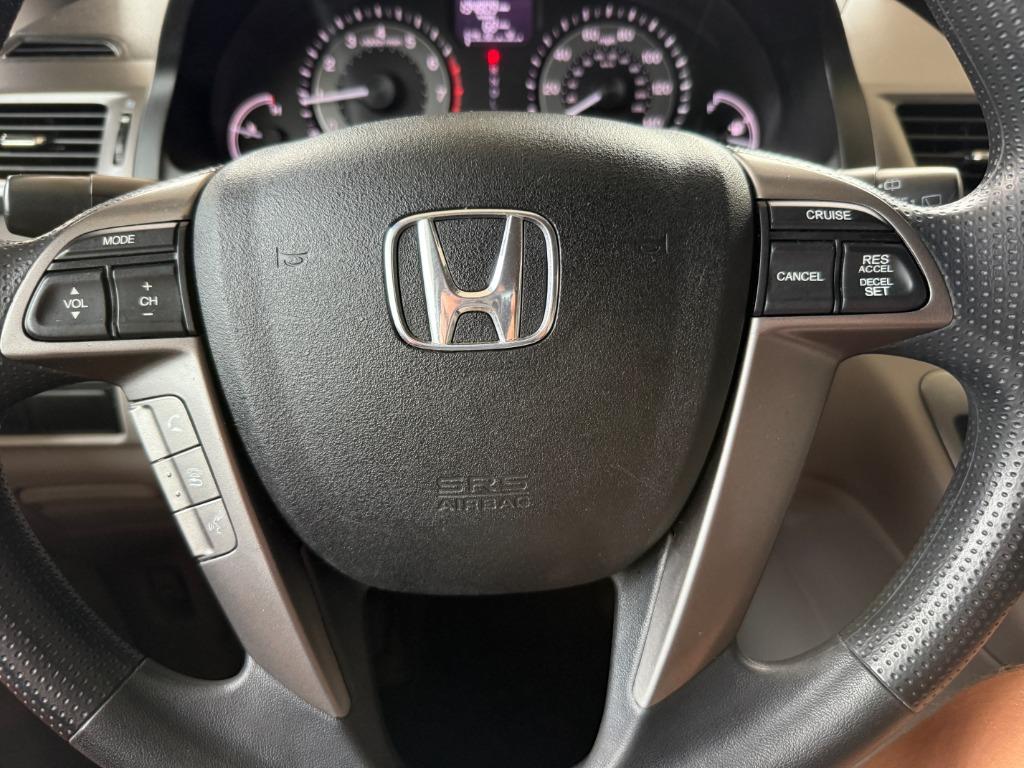 2016 Honda Odyssey - $13,995