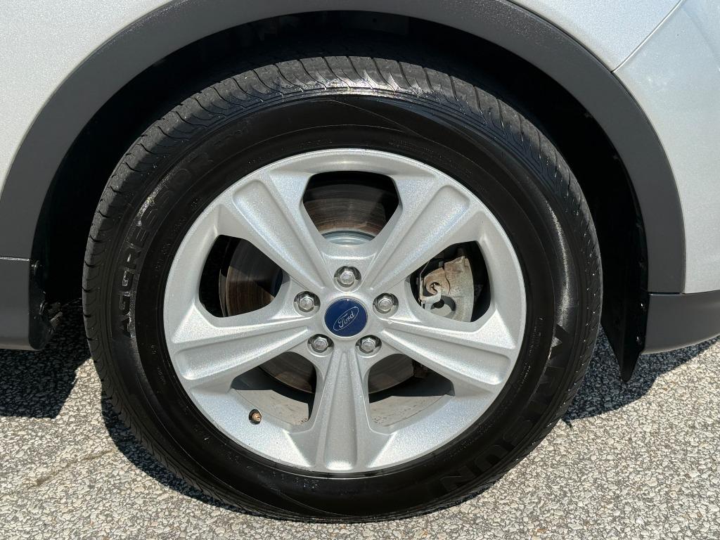 2015 Ford Escape - $12,995