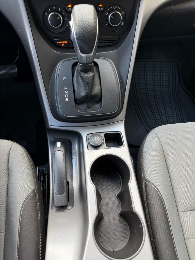 2015 Ford Escape - $12,995